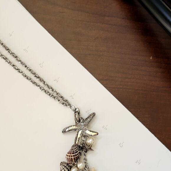 Seashell Starfish Necklace with Pearls Silver Tone Chain Nautical Beach Jewelry - Picture 10 of 10
